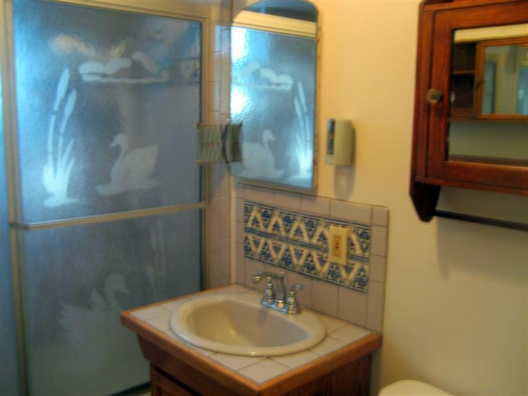 708 Carlisle Blvd Ne - Photo 5 of 8