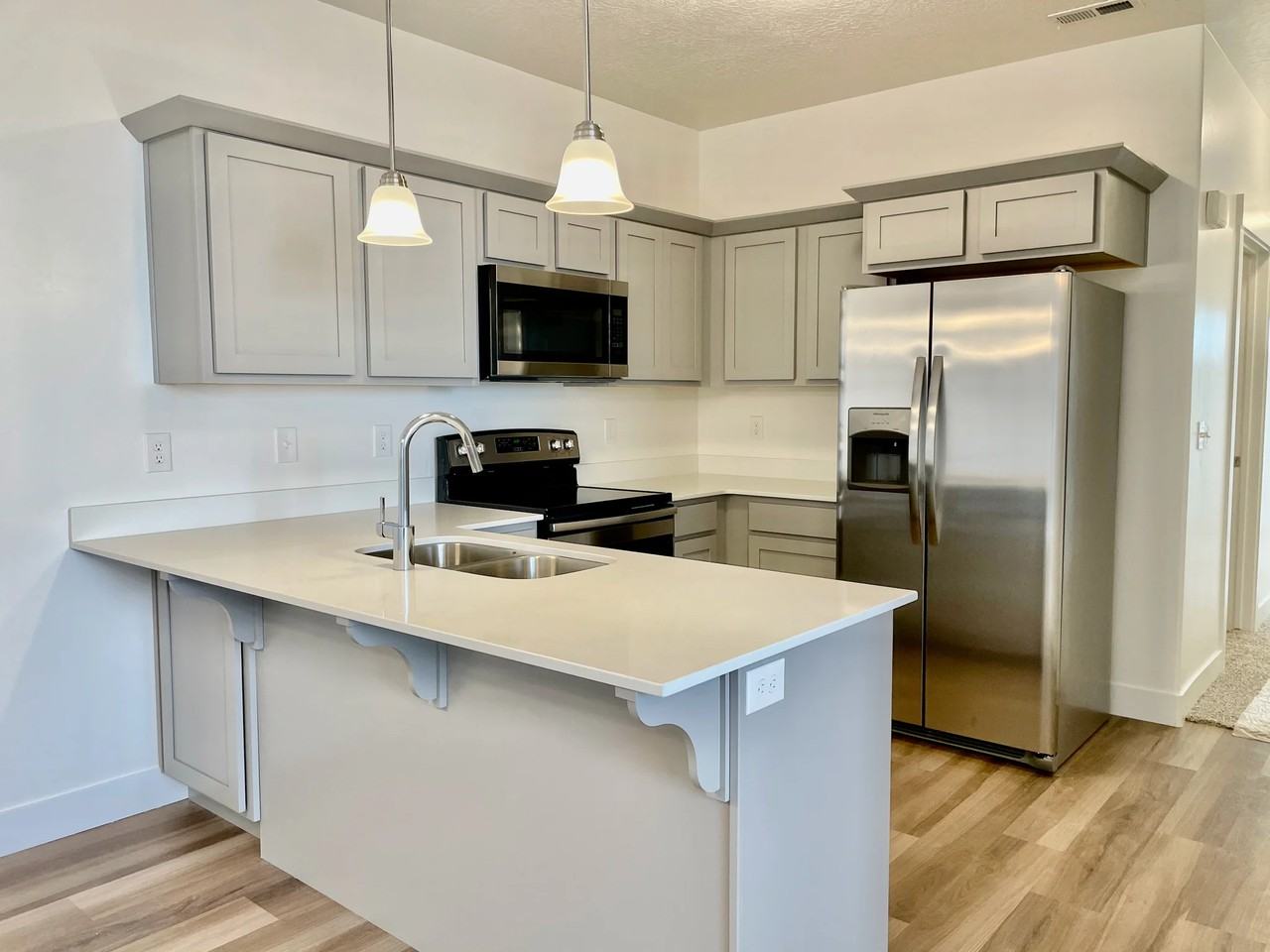 687 Nw #X302 - Photo 5 of 46