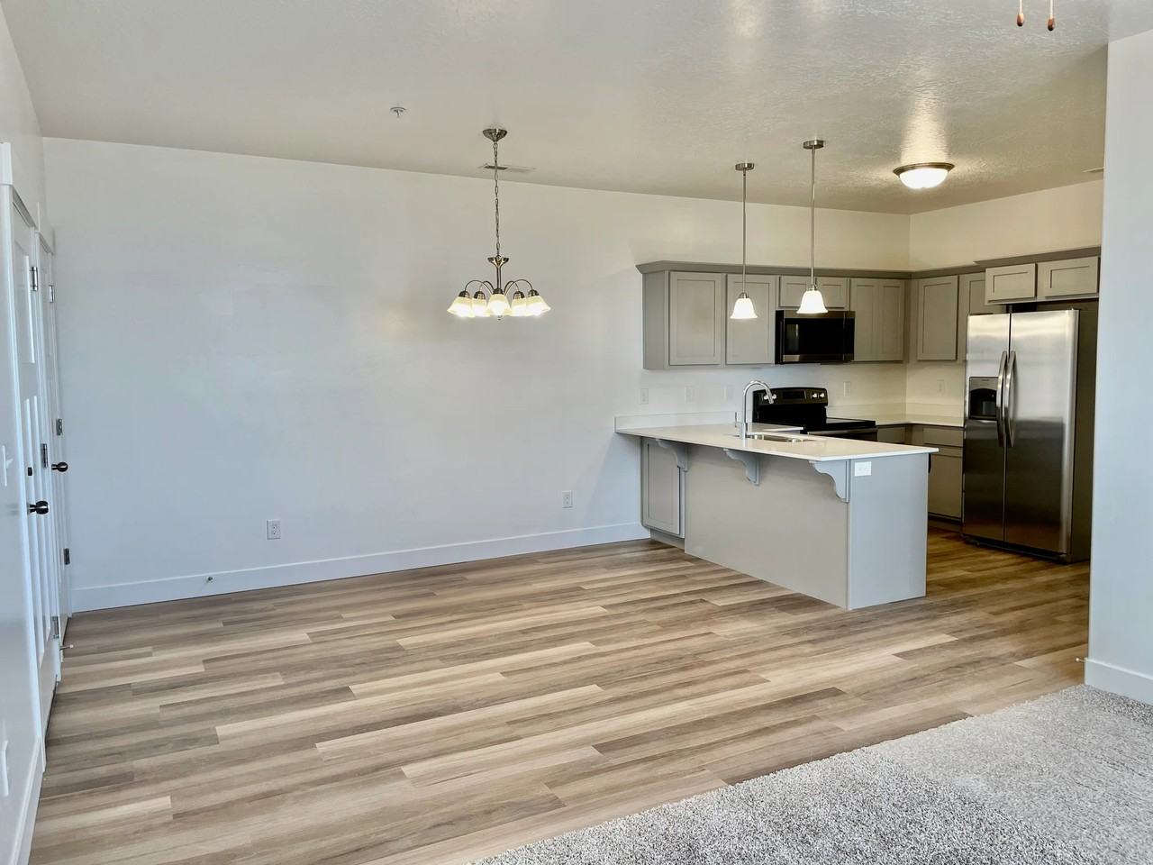 687 Nw #X302 - Photo 6 of 46