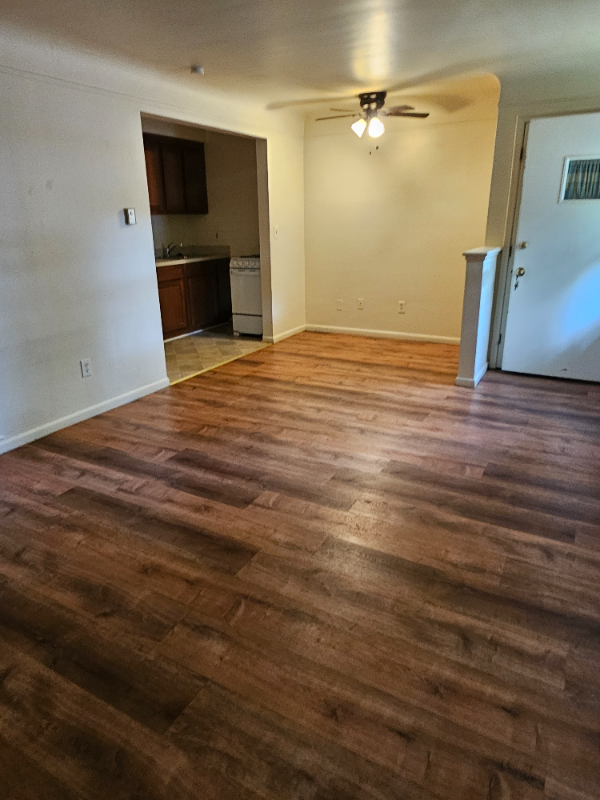 2628 Galpin Ave - Photo 3 of 8