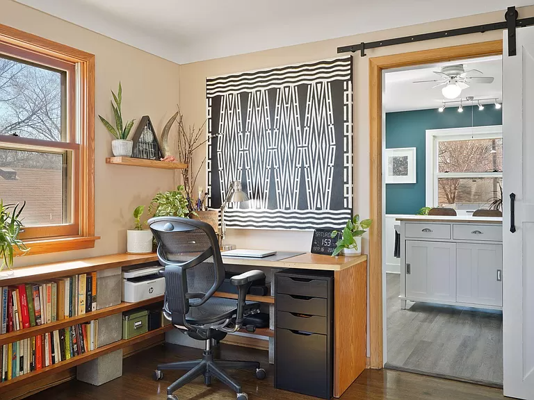 5536 28th Ave S - Photo 4 of 18