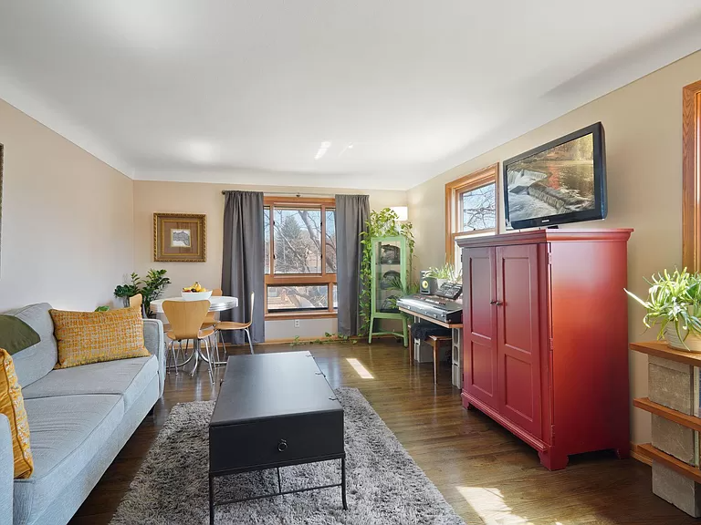 5536 28th Ave S - Photo 6 of 18