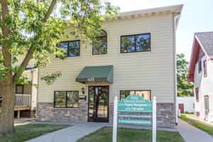 featured image of 619 Snelling Ave N