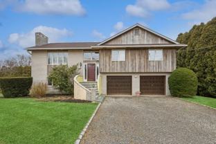 440 Pine Neck Rd - Photo 1 of 1