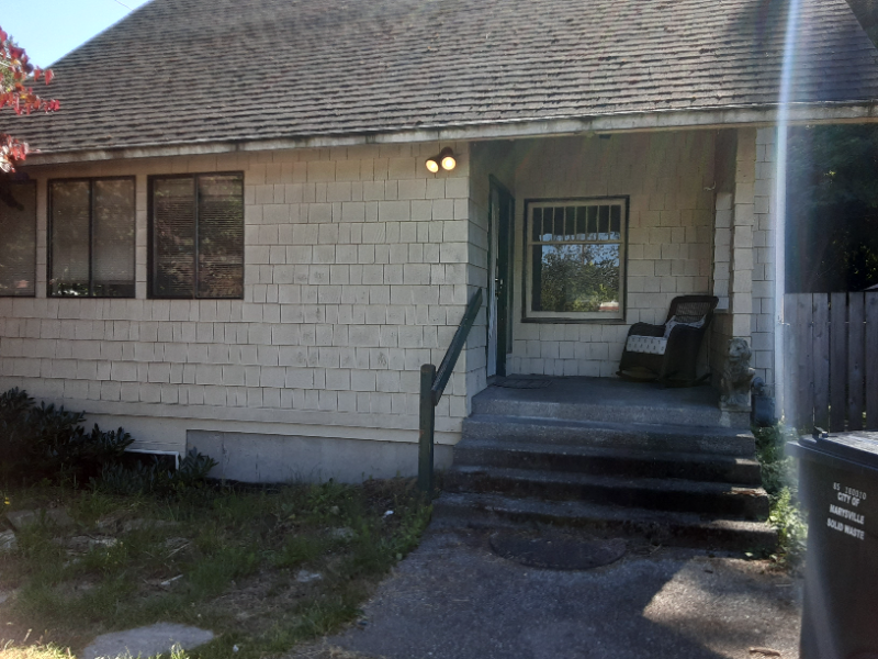 5611 Grove St #C - Photo 2 of 2