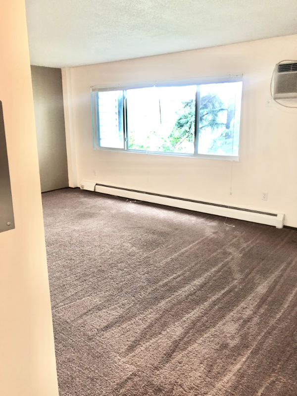 3000 Cliff Rd E - Photo 3 of 5