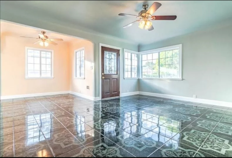 930 W 130th St - Photo 7 of 13