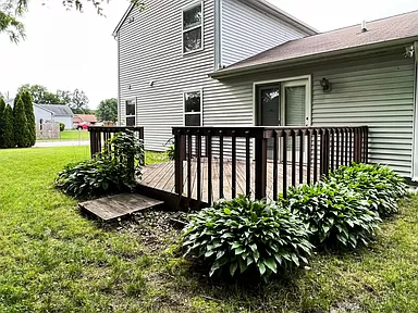 1925 Abnaki Way - Photo 3 of 32