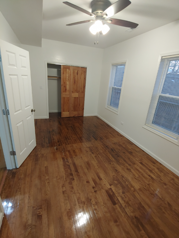 3908 Fir St #2R - Photo 5 of 6