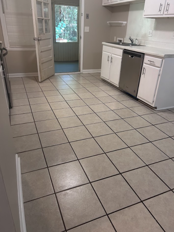 247 Kimberly Way Sw - Photo 5 of 15