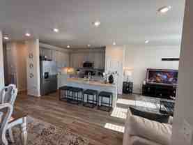 900 Tarragon Rd - Photo 1 of 1