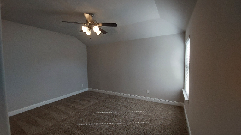 1425 Waverley Dr - Photo 6 of 16