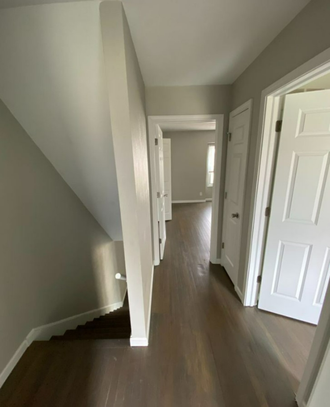 127 E 35th St - Photo 5 of 9