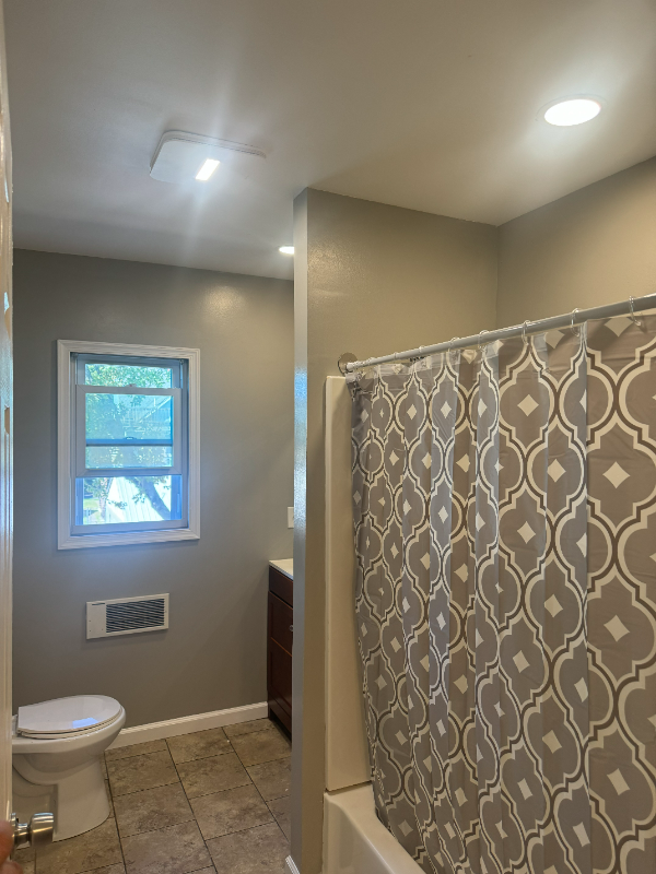 21 S Loveland Ave - Photo 7 of 19