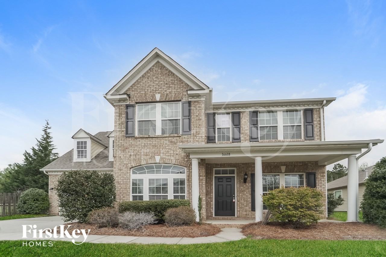 16618 Grassy Creek Dr - Photo 2 of 15