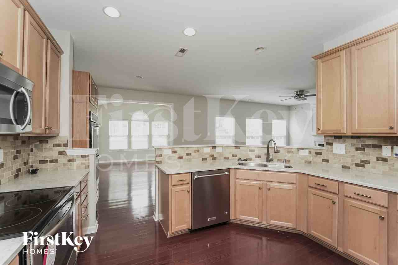 16618 Grassy Creek Dr - Photo 7 of 15