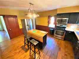 featured image of 672 Bloom Rd