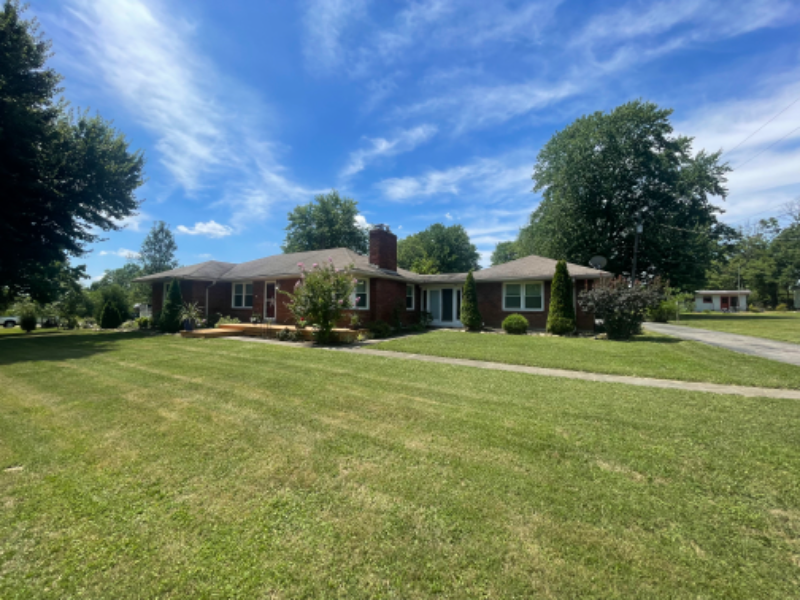 7802 Floydsburg Rd - Photo 3 of 4