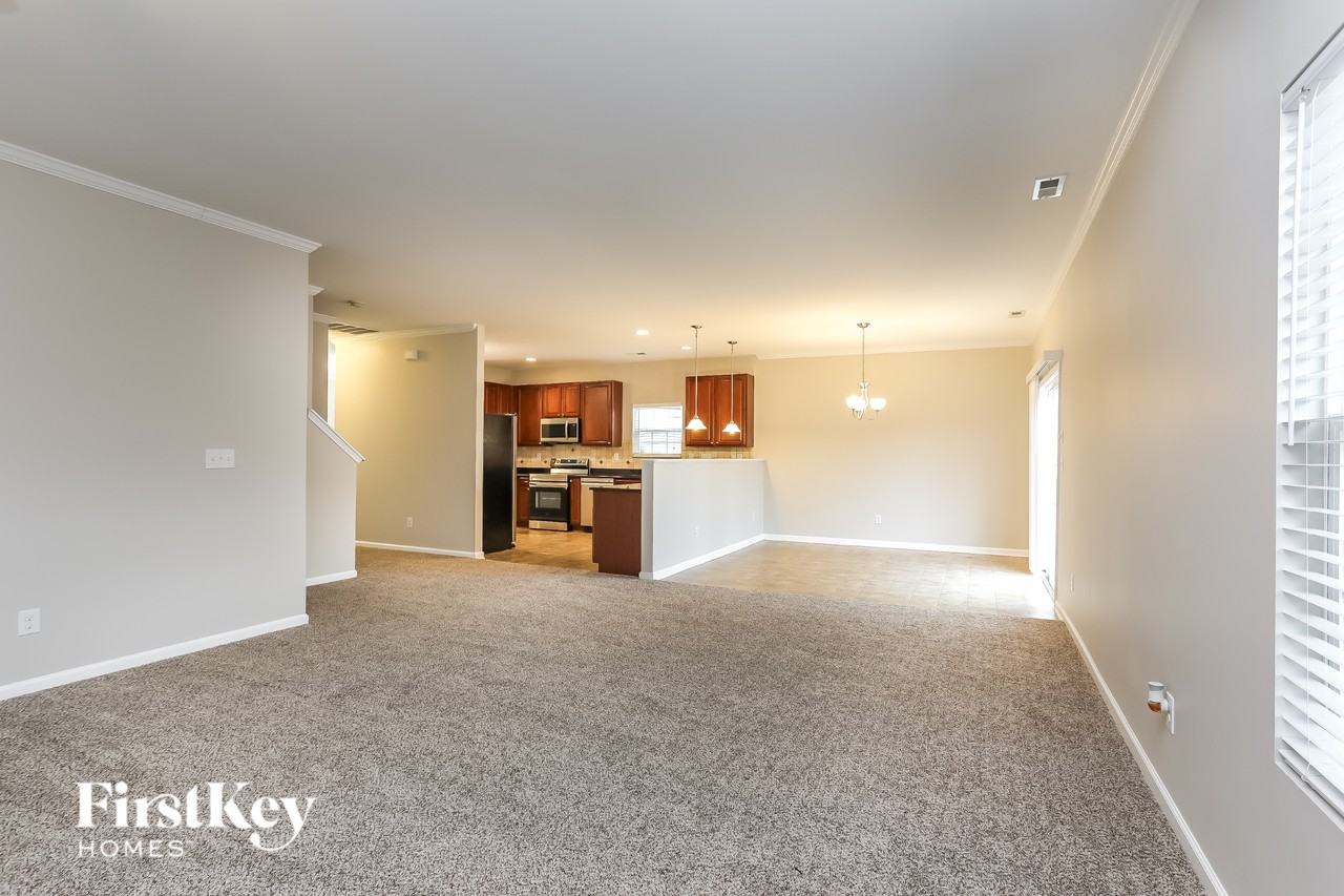 5921 Sandpiper Farm Ln - Photo 4 of 15