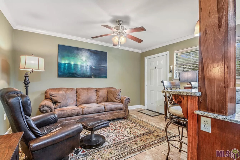 1290 Park Blvd #234 - Photo 2 of 10