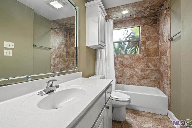 1290 Park Blvd #234 - Photo 5 of 10