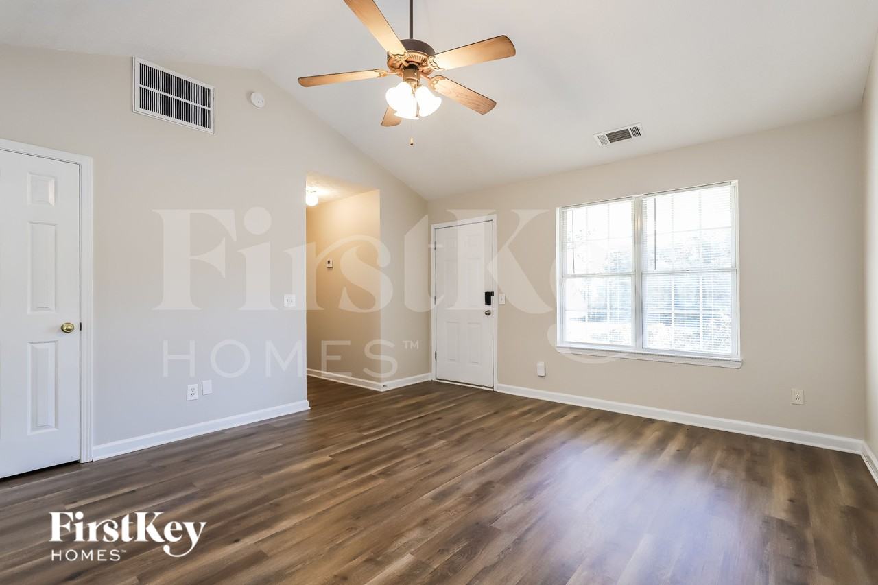 5461 Bethel Rd - Photo 4 of 15