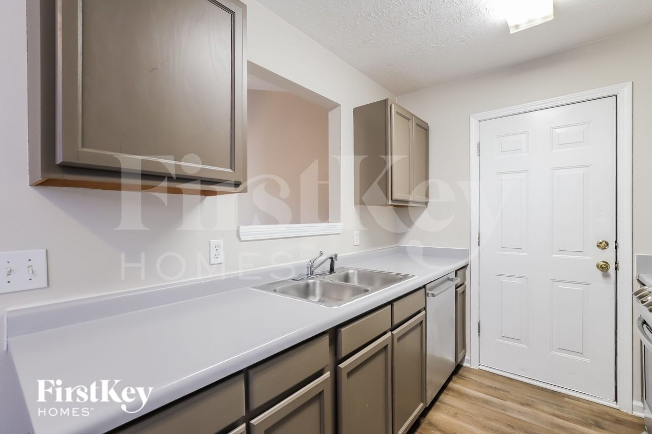 5461 Bethel Rd - Photo 7 of 15