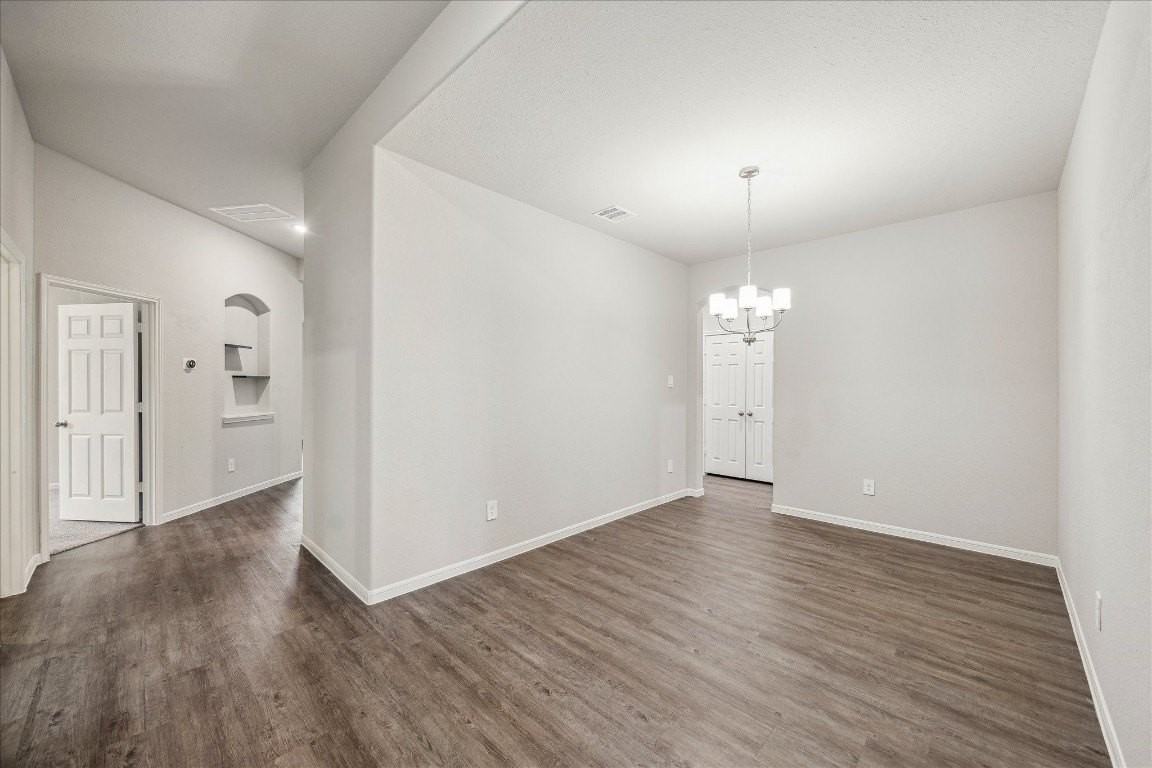 935 Golden Willow Ln - Photo 3 of 27