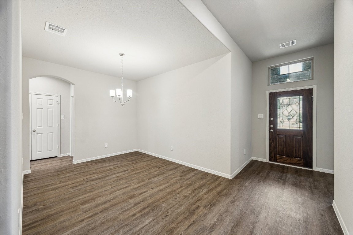 935 Golden Willow Ln - Photo 4 of 27