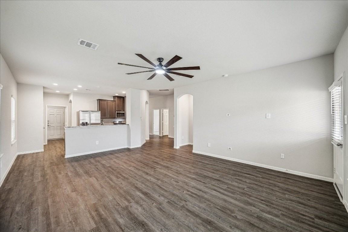 935 Golden Willow Ln - Photo 6 of 27