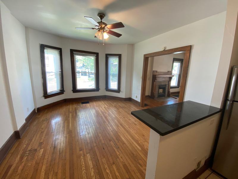 295 E 19th Ave - Photo 5 of 7