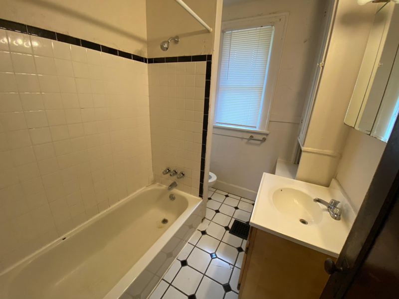 295 E 19th Ave - Photo 7 of 7