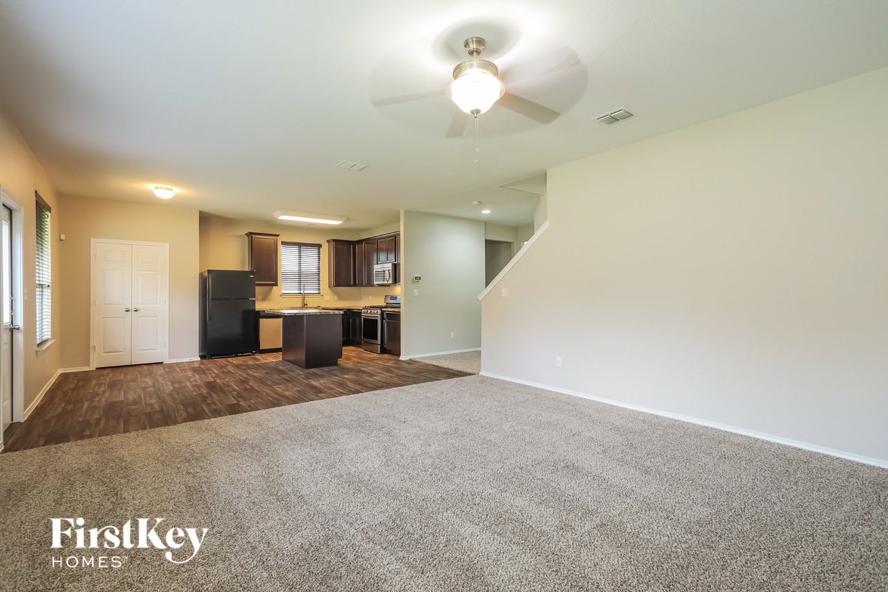 3422 Coahuila Way - Photo 4 of 15