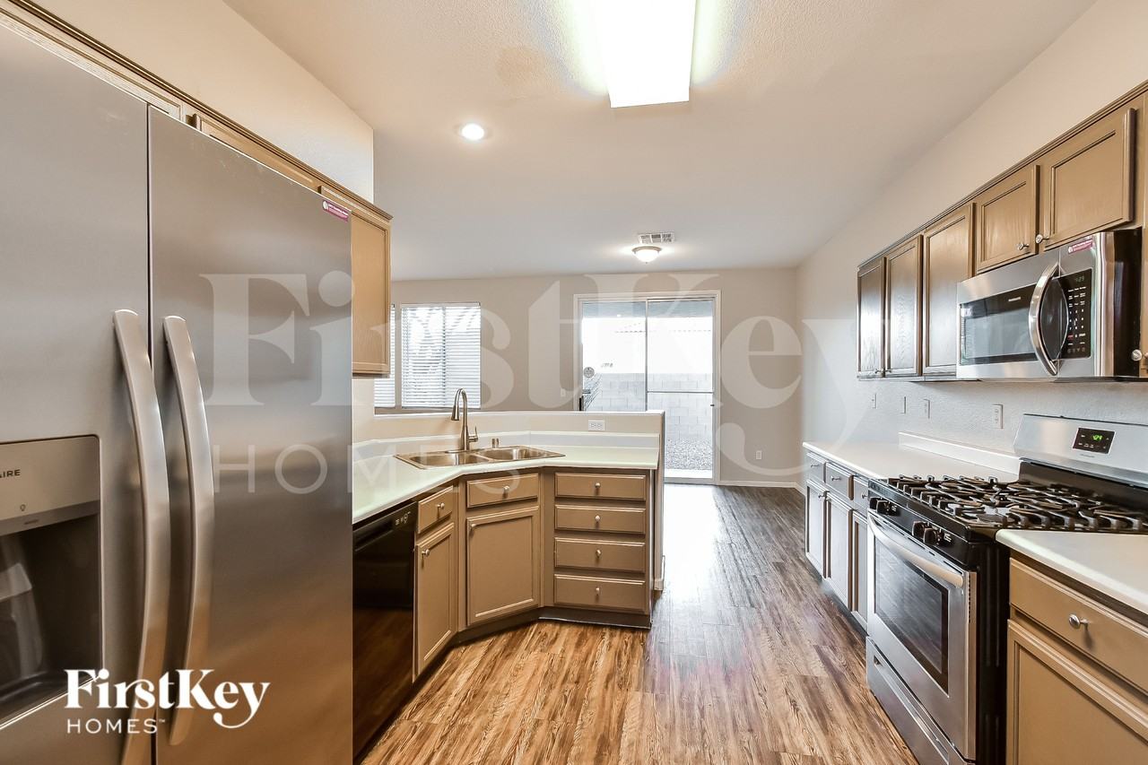 3632 Starlight Evening St - Photo 5 of 16