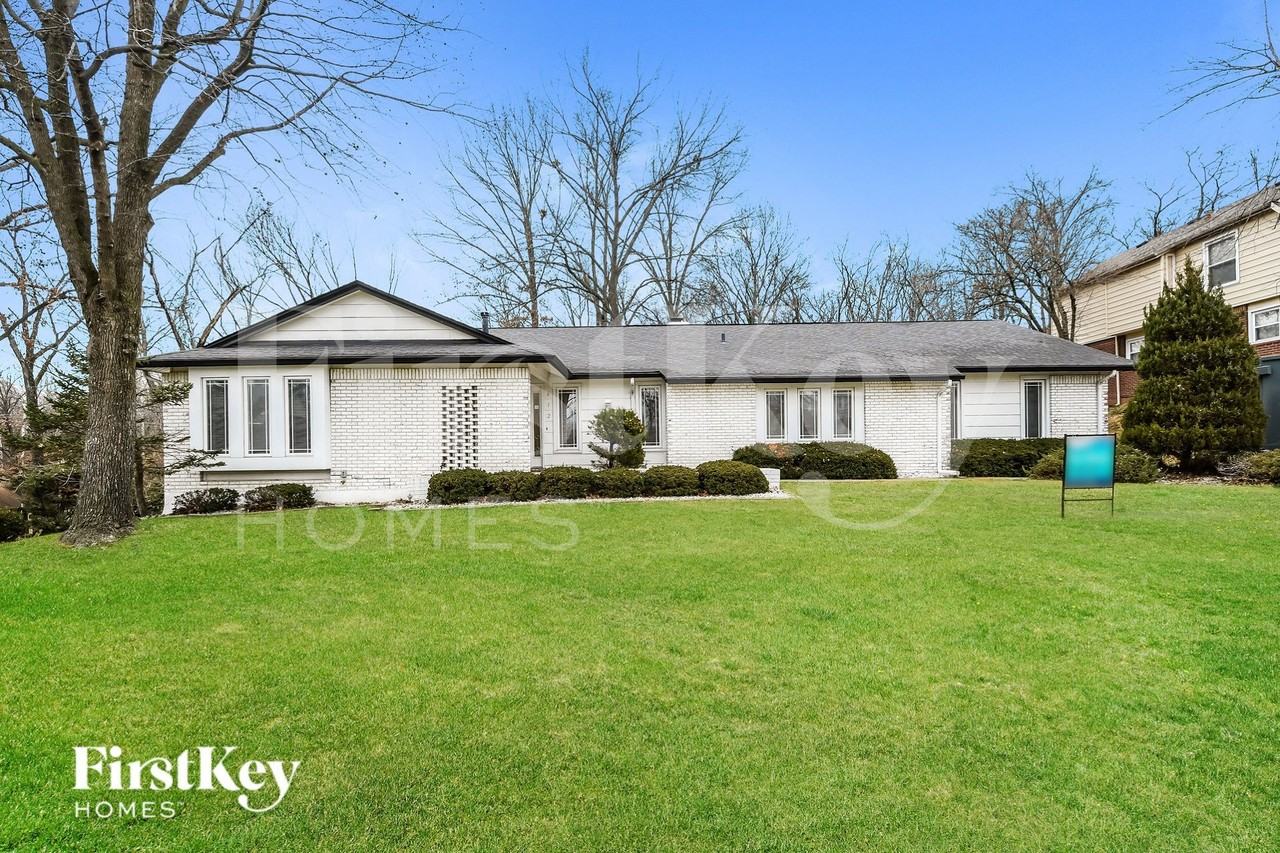 612 Morewood Ct - Photo 2 of 16