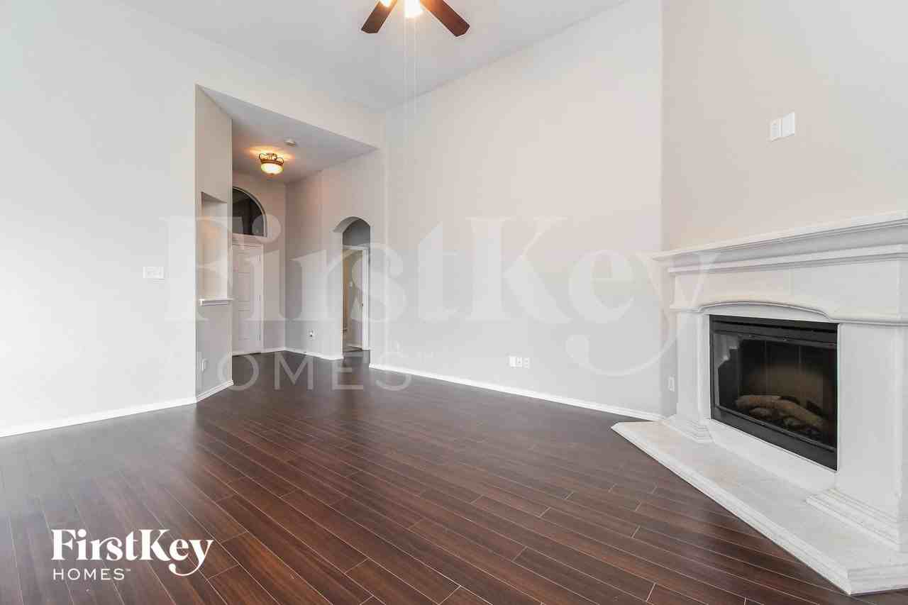 1101 Vista View Dr - Photo 4 of 15