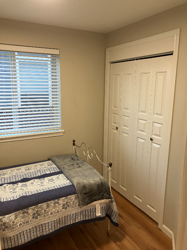 5515 North Syracuse Rm #2 - Photo 7 of 18