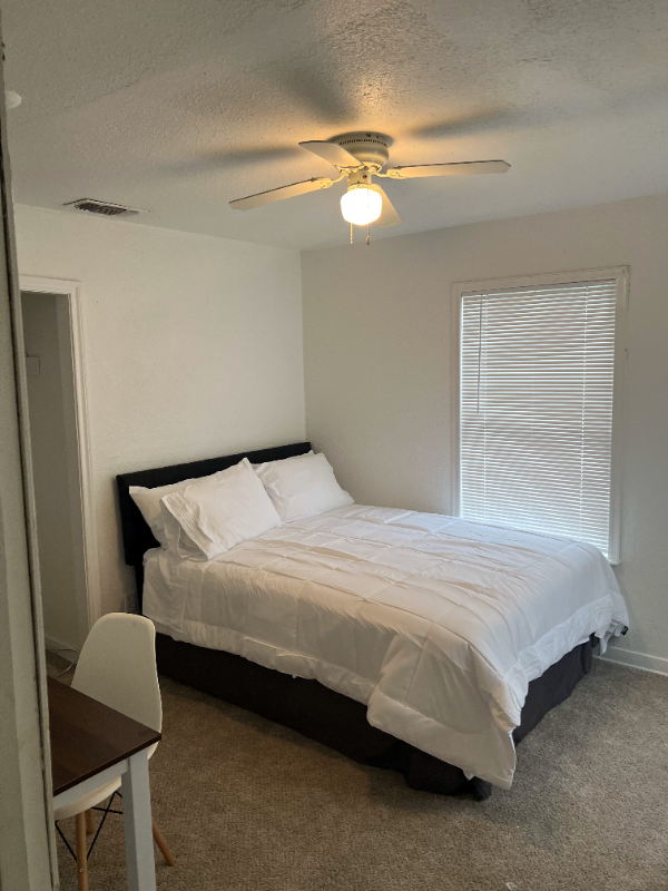 1339 W Ridgewood Ct #A - Photo 4 of 9