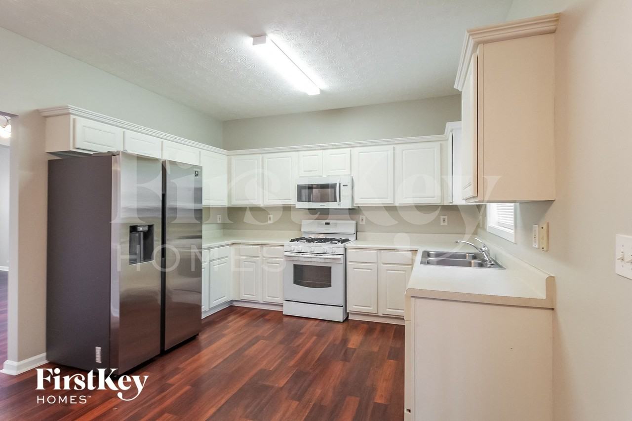 773 Clairidge Oak Ct - Photo 5 of 15