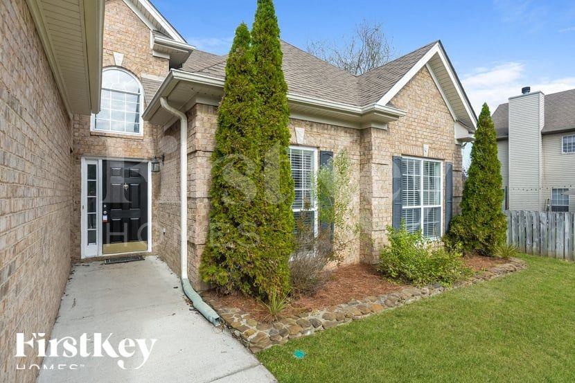 442 Bentmoor Way - Photo 2 of 15