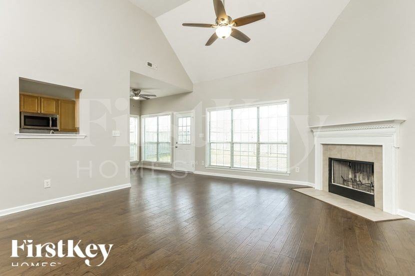 442 Bentmoor Way - Photo 3 of 15