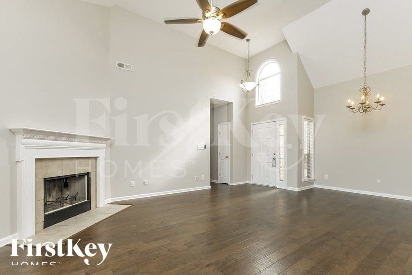 442 Bentmoor Way - Photo 4 of 15