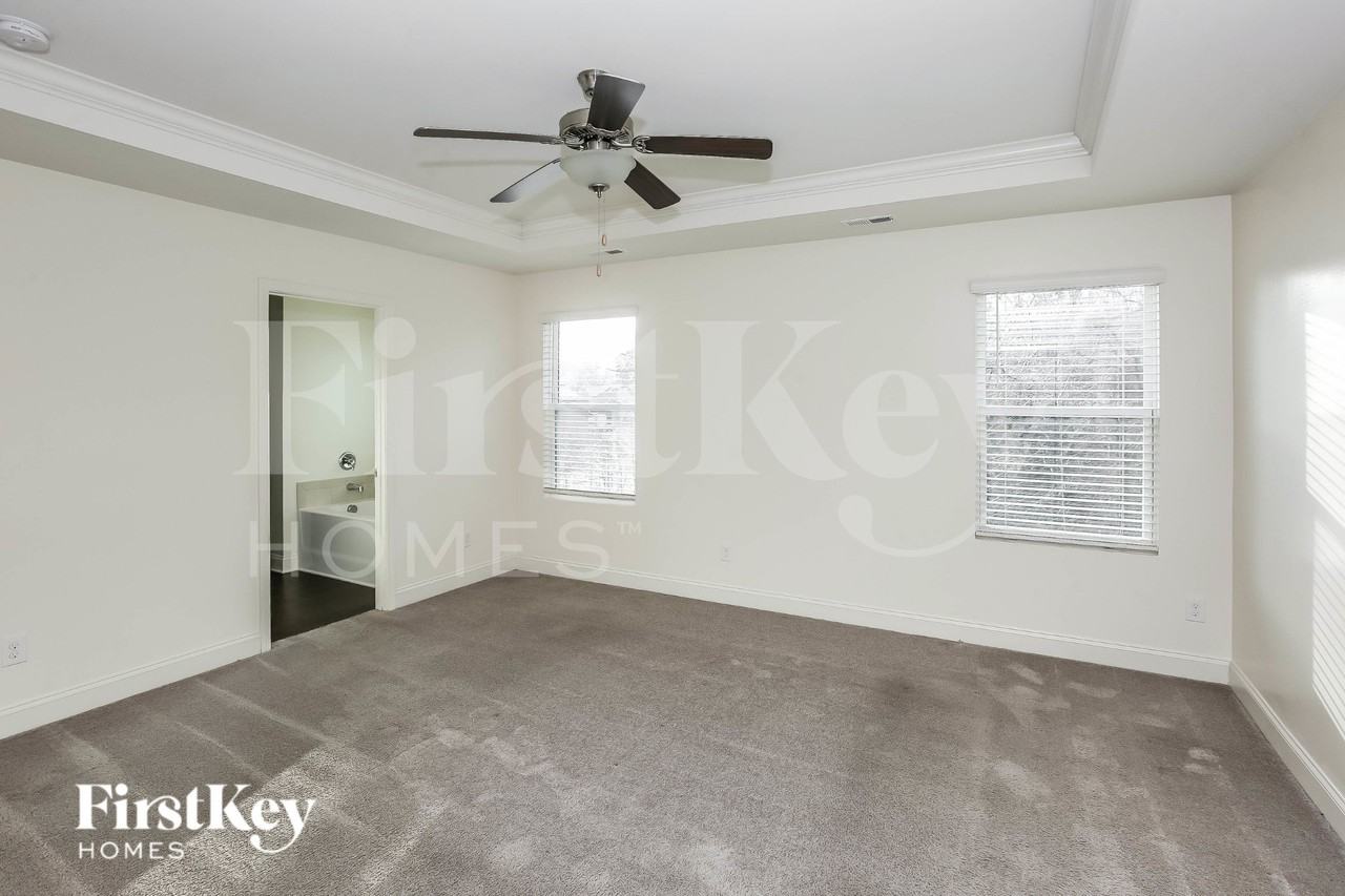 9343 Sloan Forest Dr - Photo 7 of 16