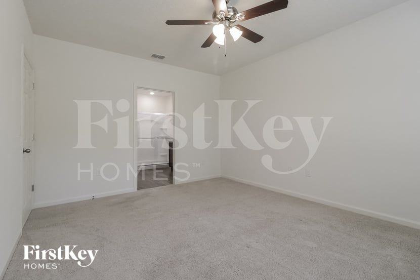 893 Taluga Ave Se - Photo 7 of 15