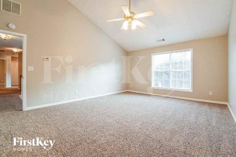 821 Charles Hall Dr - Photo 7 of 16