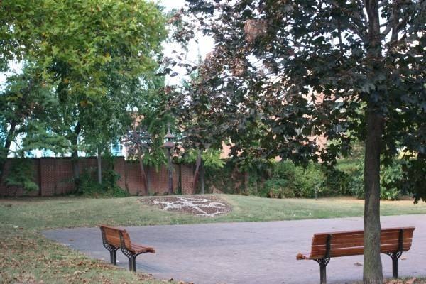 843 Hollins St - Photo 2 of 9