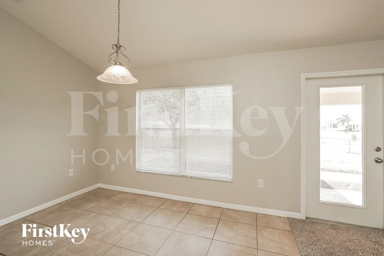 521 Nw 14th Ter - Photo 4 of 15