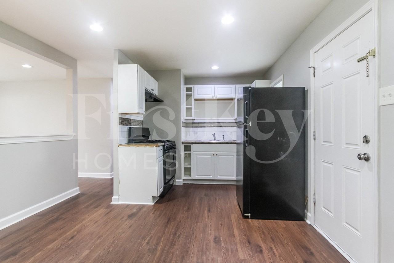 3147 Keswick Rd - Photo 6 of 15