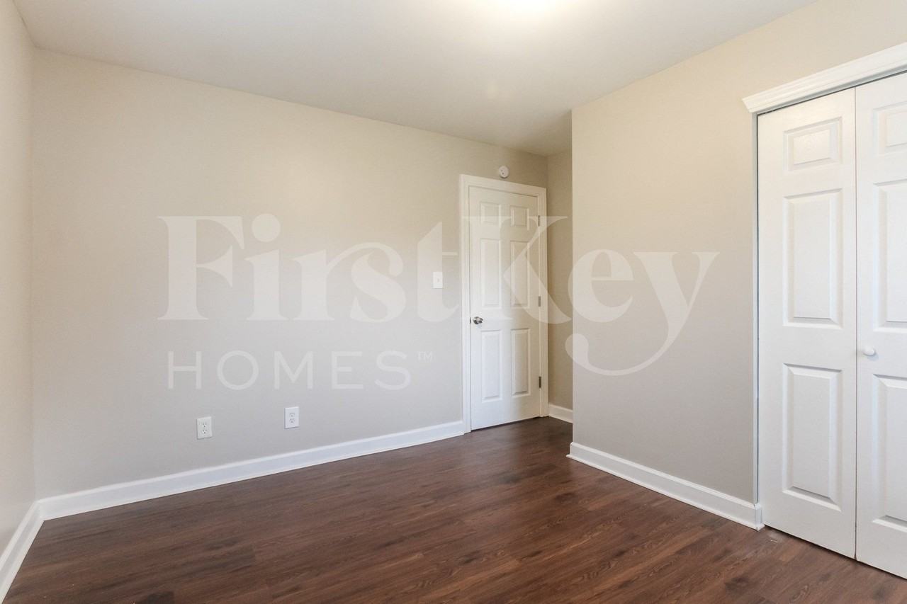 3147 Keswick Rd - Photo 7 of 15