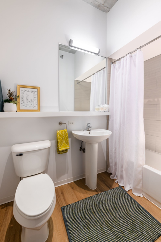 1230 N Ashland Ave #20 - Photo 3 of 5